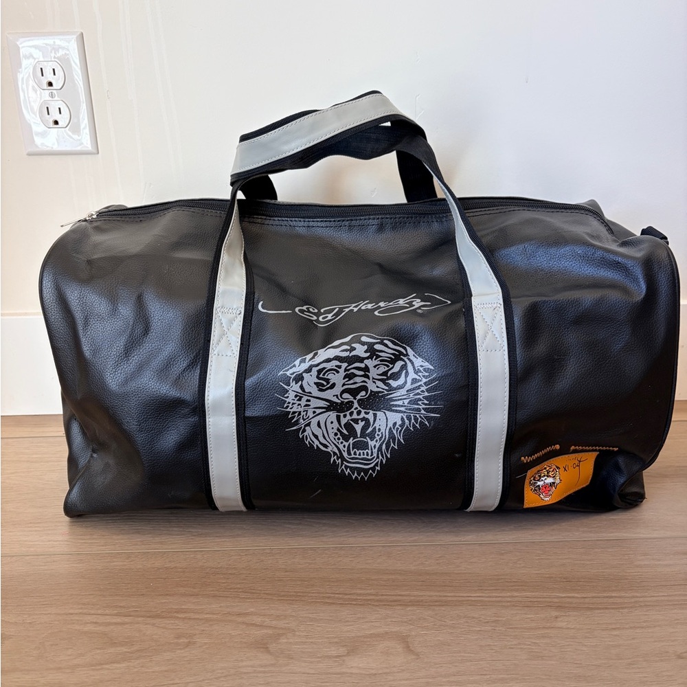 Vtg Ed Hardy Black & Gray Tiger Graphic Duffel Bag never used! Y2K